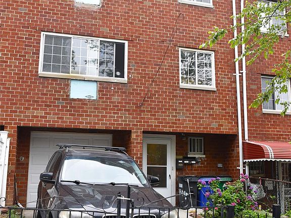 3rd image of 3304 Wickham Avenue