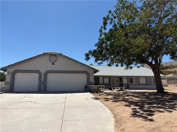 21923 Pacific St, Apple Valley, CA 92308