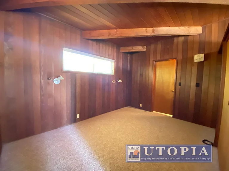 215 Blackpoint Ln — Photo 13