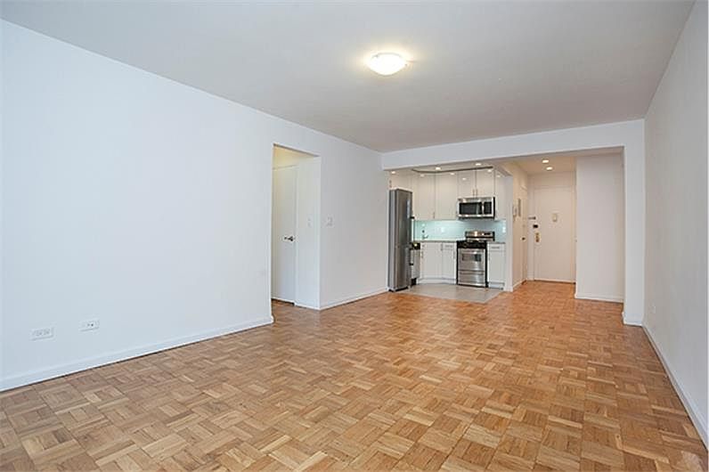2nd image of 200 E 28th St APT 2B