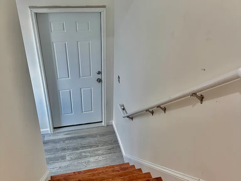 52 Zone St #1A — Photo 8