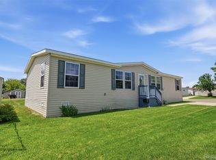 11802 Stoneridge Ct, South Lyon, MI 48178