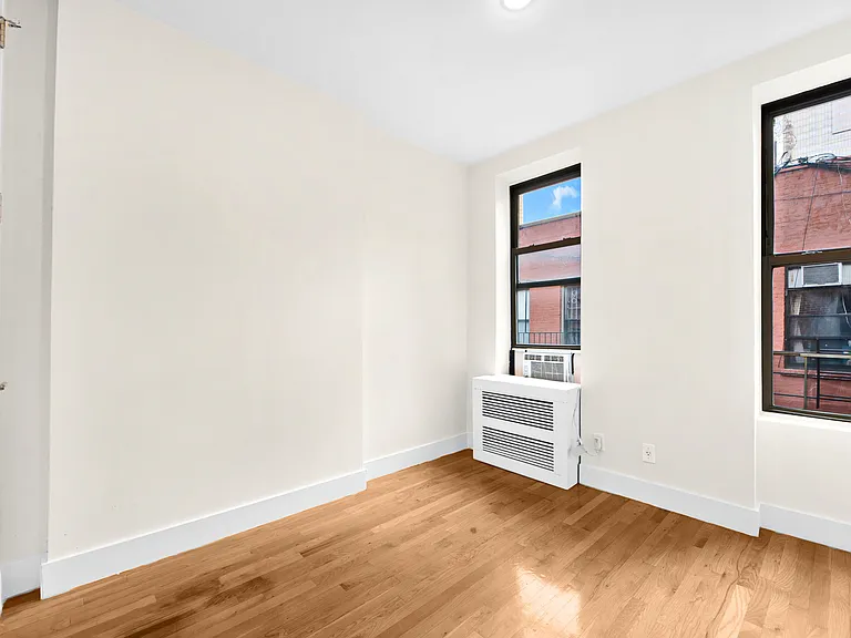 358 W 45th St #4C — Photo 5