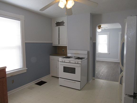 3rd image of 24 Meade St #B