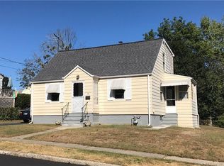 30 Primrose St, Milford, CT 06460