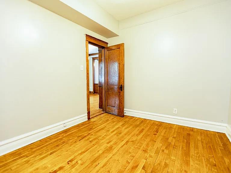 3335 W. Dickens Ave - 2047 N. Kimball Ave. — Photo 8