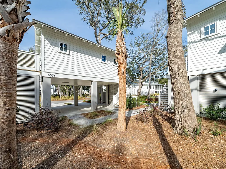 8308 Jack Island Dr — Photo 41