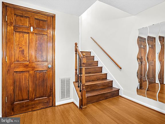 4th image of 4950 Dorsey Hall Dr Unit 6