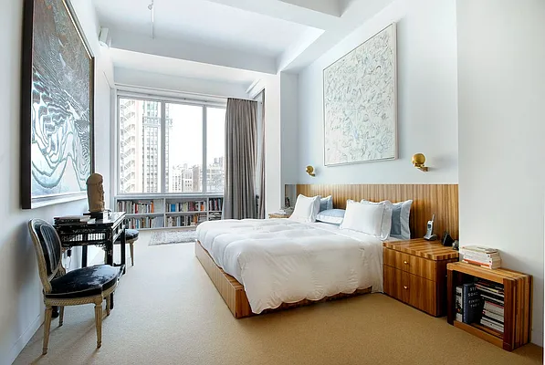Sold by Sloane Square | media 2