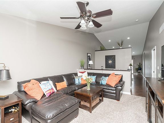 5th image of 5793 NW 50th St