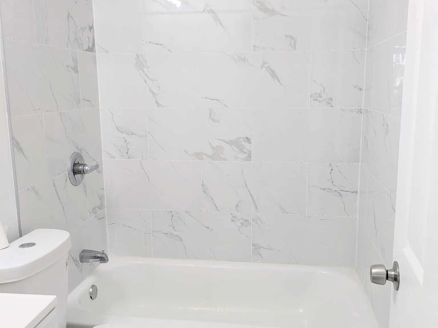 2 bed, 965 sqft, $1,299 — Photo 3