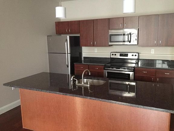 3rd image of 1025 Saint Paul St APT 2