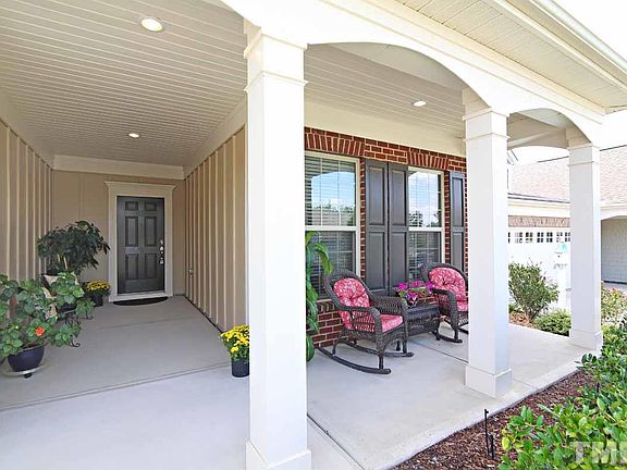 3rd image of 712 Gaston Manor Dr