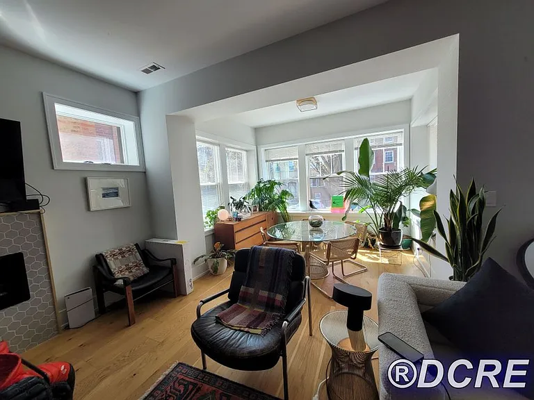 1318 W Winnemac Ave #3E — Photo 4