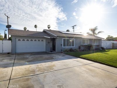 669 W Grovewood St, Bloomington, CA, 92316