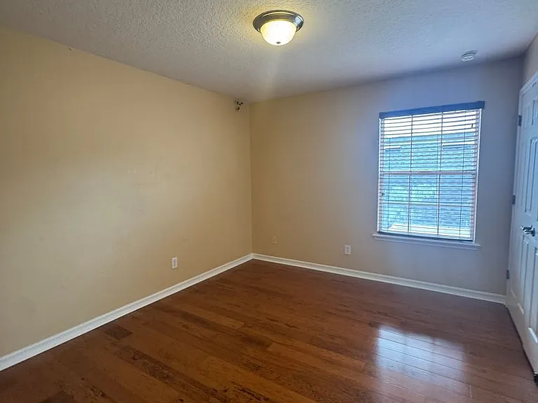 5364 Penway Dr — Photo 21