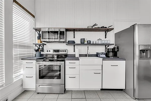 507 S Jackson St — Photo 14