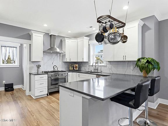 4th image of 304 Birmingham Avenue Unit 2