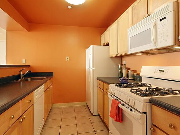 2nd image of 1787 Madison Ave APT 605