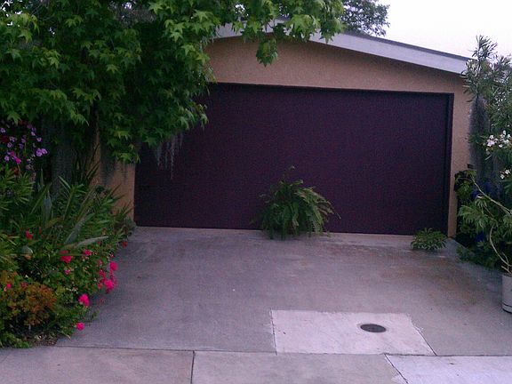 2.5 Car Garage