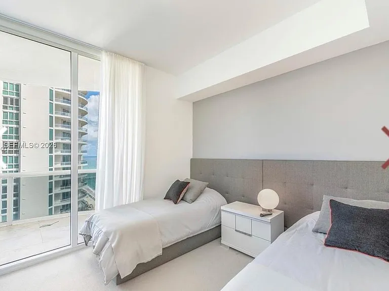 16001 Collins Ave #2102 — Photo 17