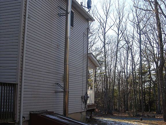 3rd image of 113 Oak Dr