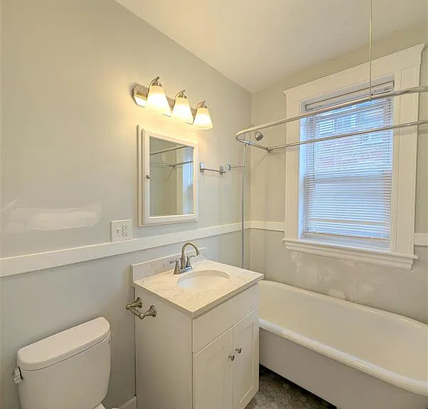 153 Summer St — Photo 7