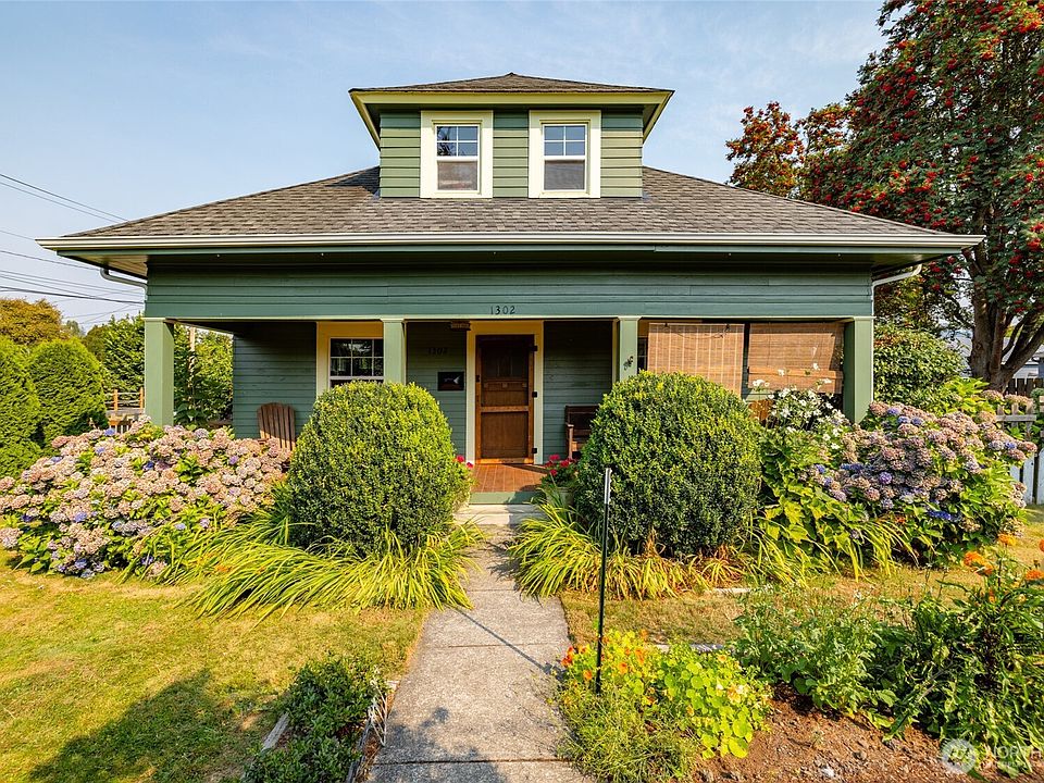 1st image of 1302 Virginia Street
