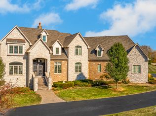 194 Marie Dr, Inverness, IL 60010