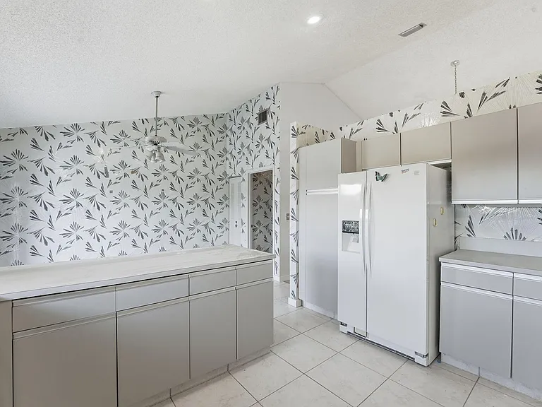 9476 El Clair Ranch Rd — Photo 16