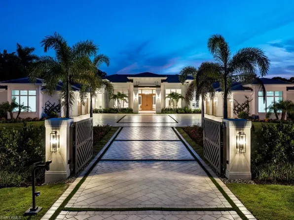 601 Carica RD, NAPLES, FL 34108