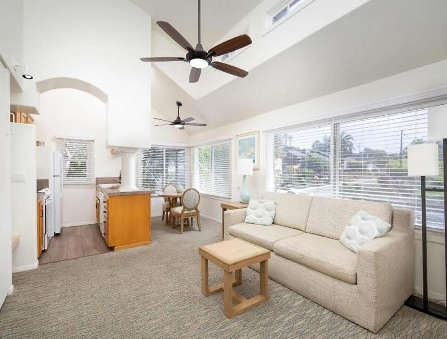 Studio, 1.0 bath, 398 sqft, $9,120 — Photo 1