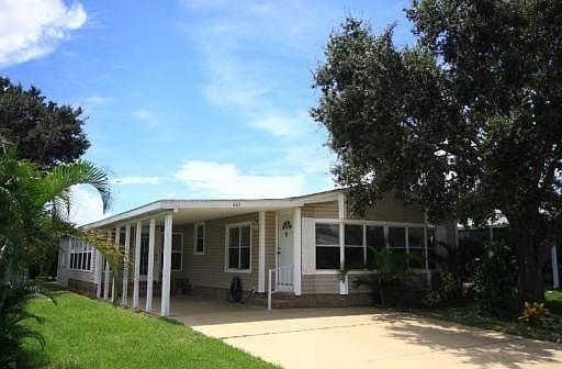 1st image of 405 Loquat Dr
