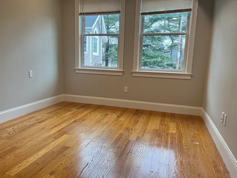 45 Spring St #13 — Photo 13