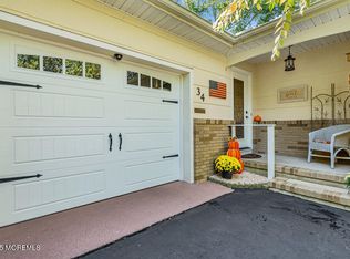 34 Cambridge Ct, Toms River, NJ