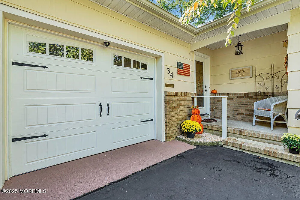 34 Cambridge Court photo 1