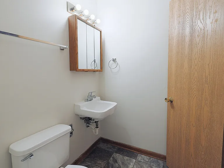1341 E St #3 — Photo 9