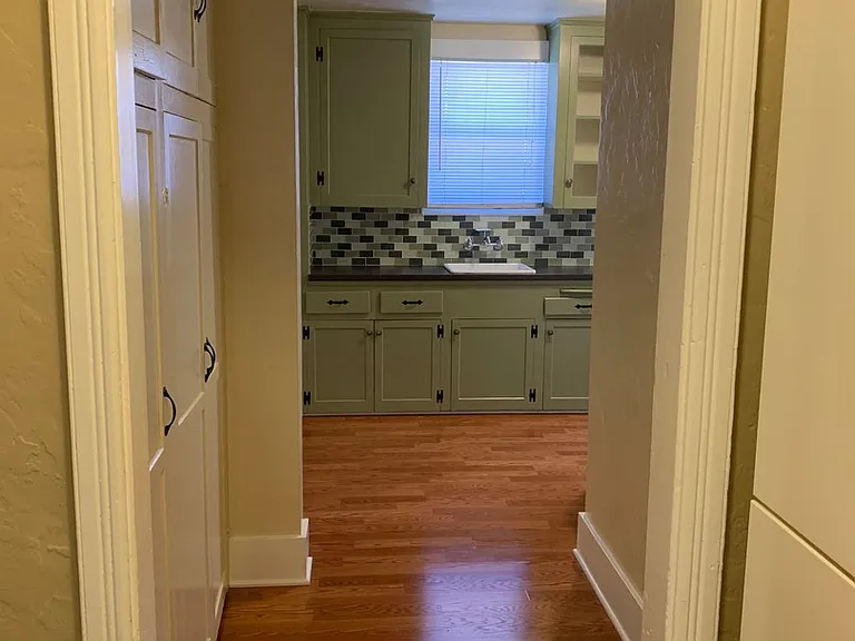 Cortez Hills: Large studio ready for immediate move in! — Photo 10