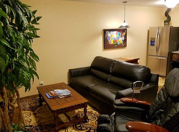 5th image of 1940 Prospector Ave #313
