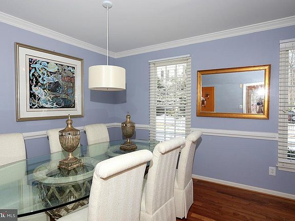 5th image of 148 Thurgood St