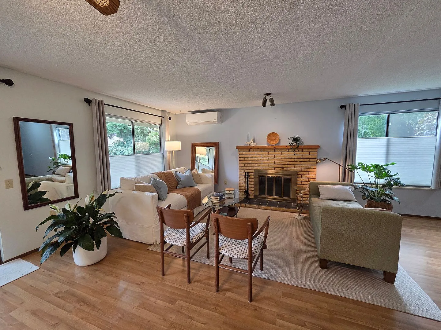 55+ Community Well Maintained Condo - Water/Sewer/Garbage Included — Photo 3
