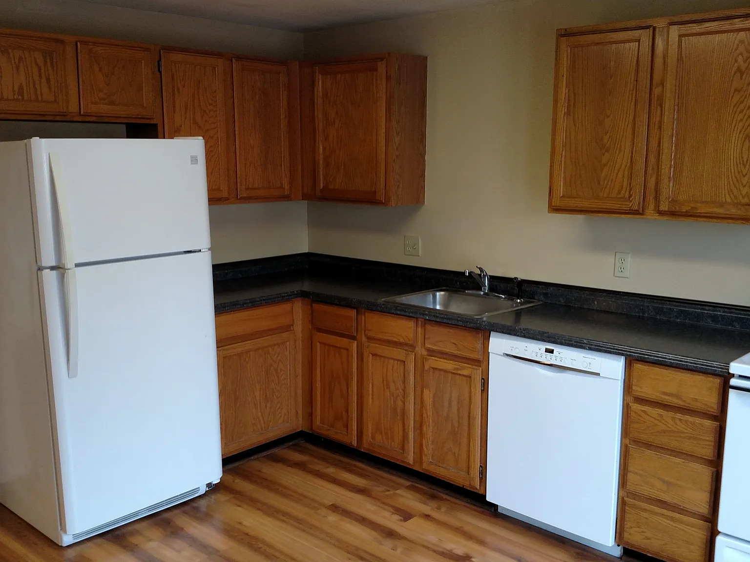 25 Martha — Photo 4