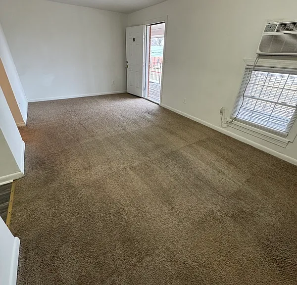 416 S West St #8 — Photo 3