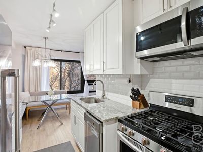 33-64 21st Street #6D, Queens, NY, 11106
