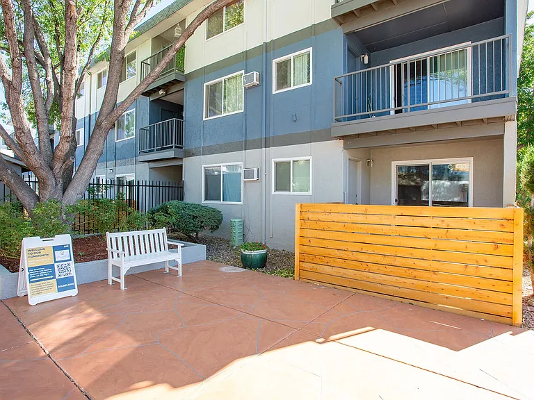 Encanto Lofts Apartments — Photo 34
