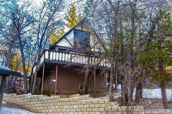 1st image of 1160 Alta Vista Ave