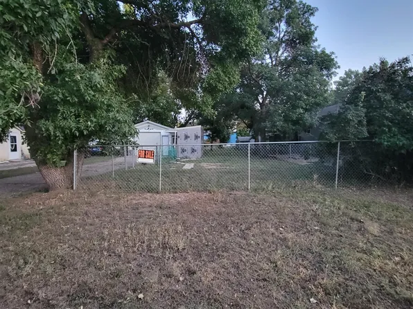 108 2nd Ave W, Burlington, ND 58722
