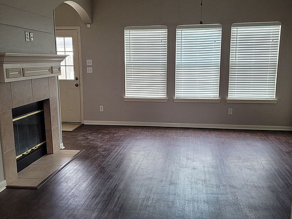 4th image of 3105 Avenue D