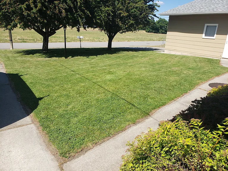 12518 E Boone Ave — Photo 3