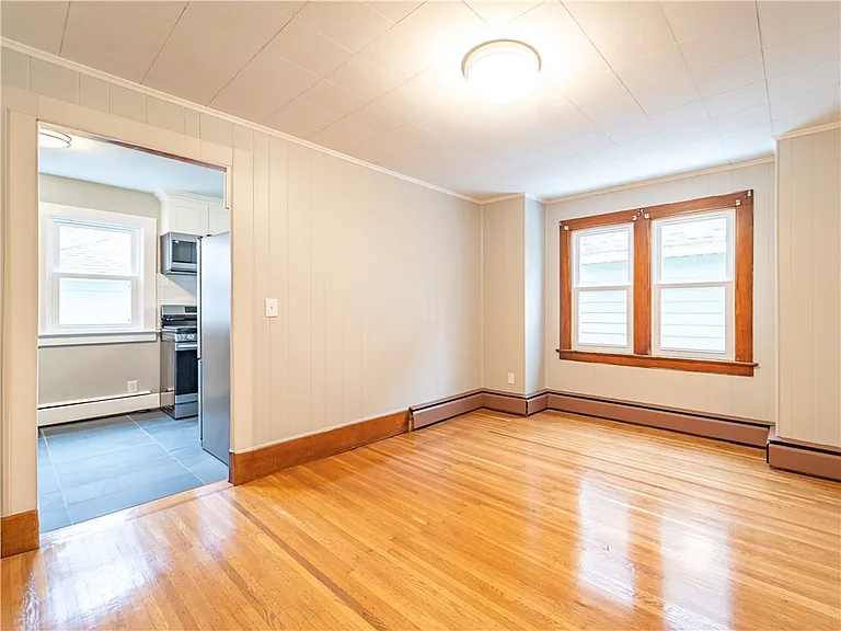 38 Elgrove Rd — Photo 11